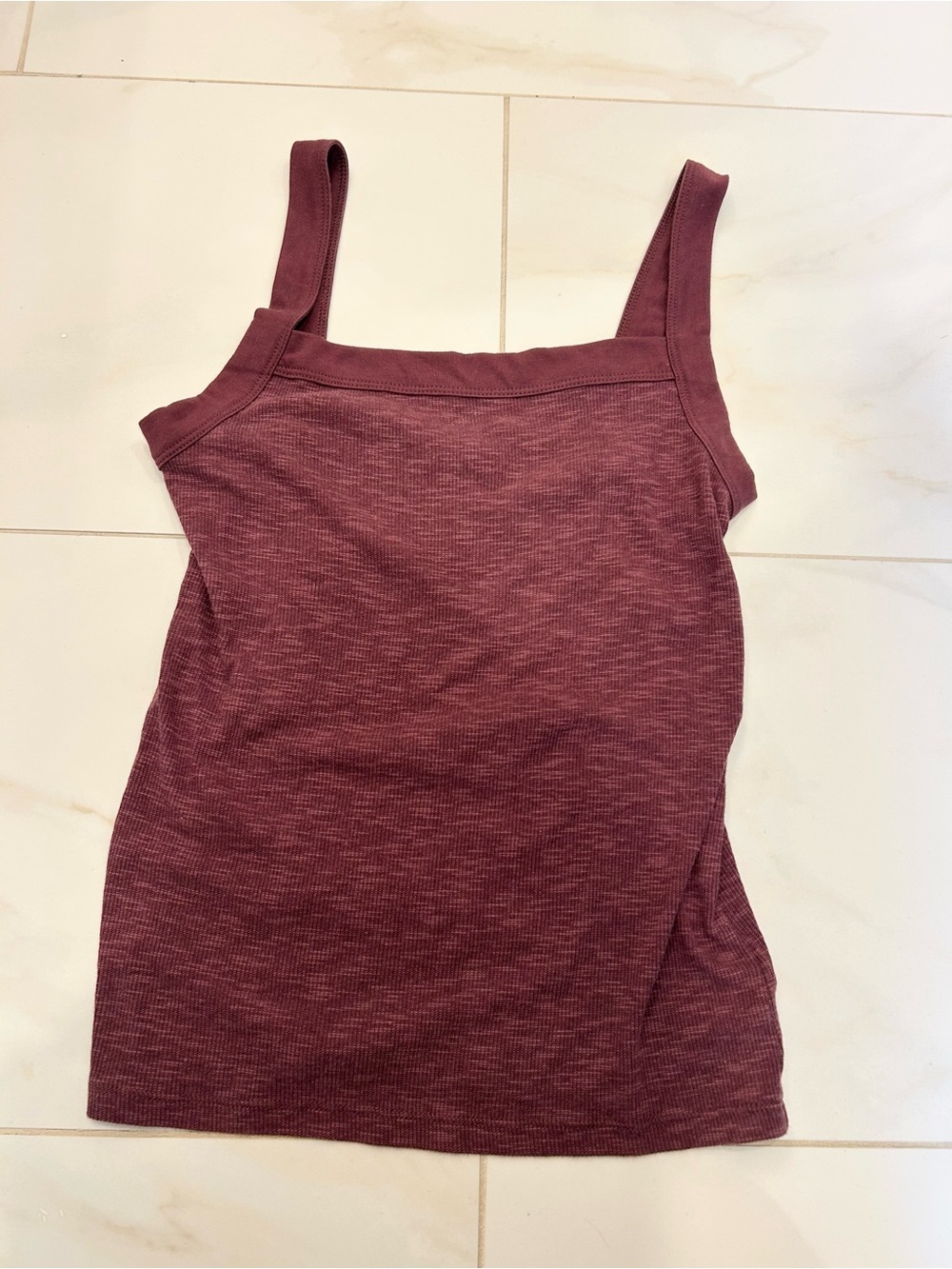 GAP Women's Ribbed Tank Top in Burgundy Heather